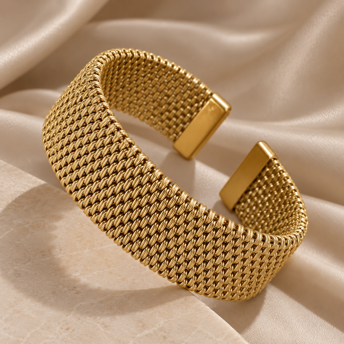 Gold-colored Mesh Cuff Armband