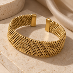 Gold-colored Mesh Cuff Armband