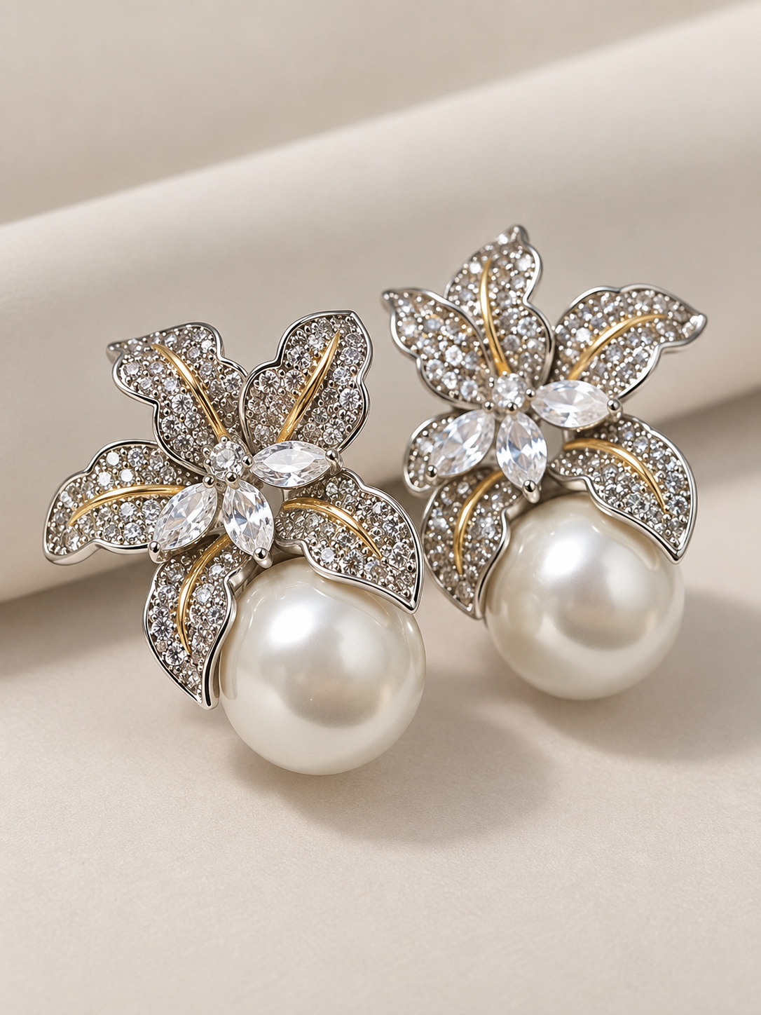 Pearl Floral Oorbellen