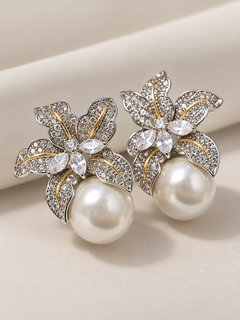 Pearl Floral Oorbellen