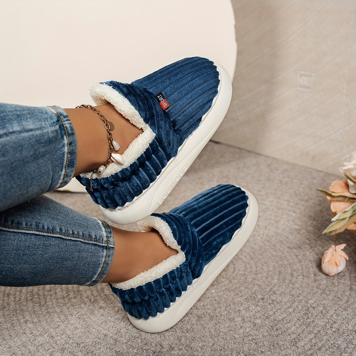 Plush-Lined Ribbed Pantoffels