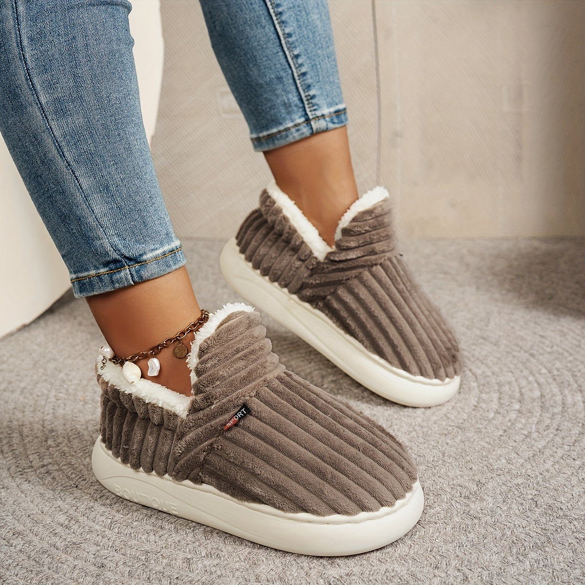 Plush-Lined Ribbed Pantoffels